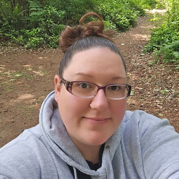 Meet your Posher, Elizabeth - Picture 1 of 1